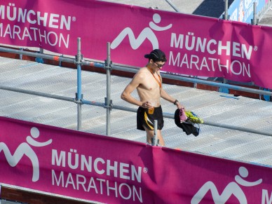 Jeder Schritt tut weh - Foto: Lukas Ziegler